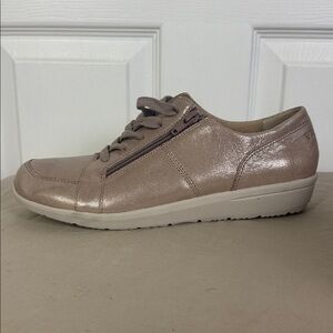 Vionic marigold abigail women’s sneaker shoe size 8.5